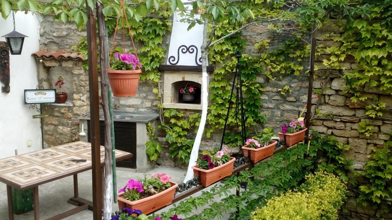 Retro - 19Th Century Guest House Balchik Exterior foto